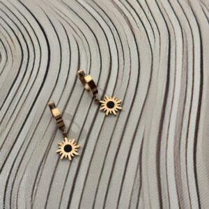 Sun Shaped Drop Earring